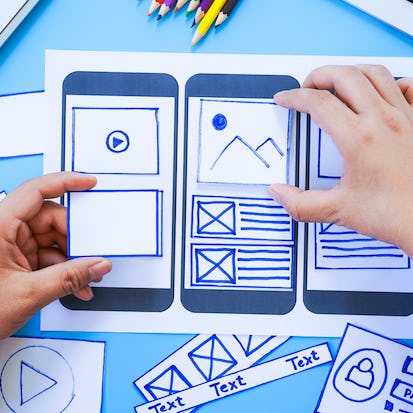 Create professional mockups on Moqups