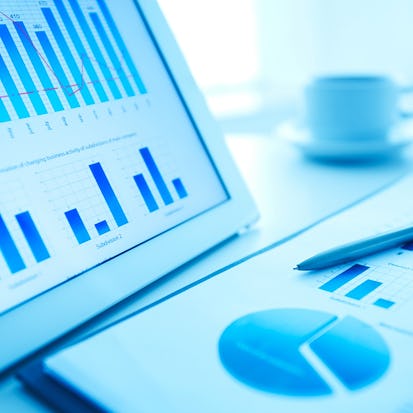 Qlik Sense for Beginners: Analyze and Visualize Data