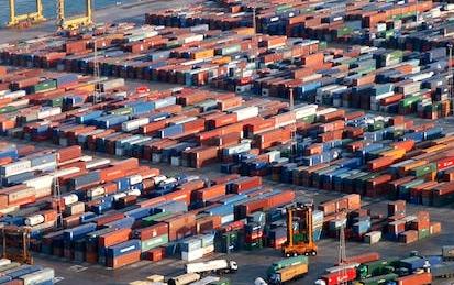 Create Docker Container with Flask Seaborn Regression Plot App