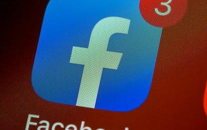 How to do a live broadcast on Facebook